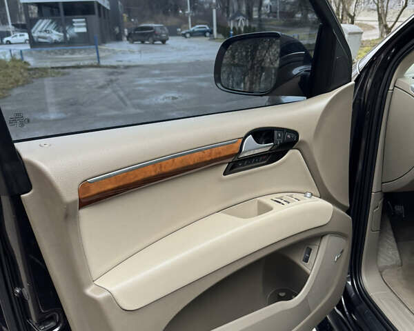 Черный Ауди Ку 7, объемом двигателя 3 л и пробегом 195 тыс. км за 15000 $, фото 23 на Automoto.ua