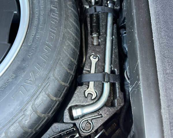 Чорний Ауді Ку 7, об'ємом двигуна 2.97 л та пробігом 154 тис. км за 28300 $, фото 24 на Automoto.ua