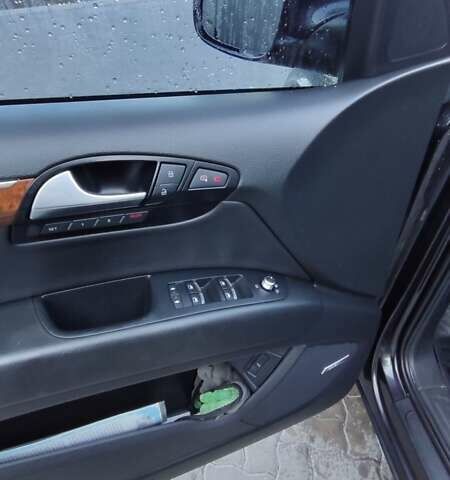 Чорний Ауді Ку 7, об'ємом двигуна 3 л та пробігом 403 тис. км за 18300 $, фото 7 на Automoto.ua