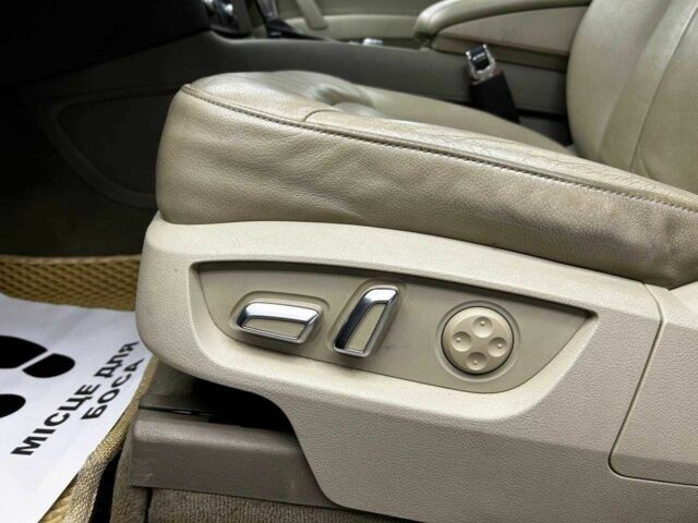 Черный Ауди Ку 7, объемом двигателя 3 л и пробегом 259 тыс. км за 13300 $, фото 11 на Automoto.ua