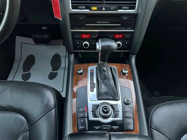 Чорний Ауді Ку 7, об'ємом двигуна 3 л та пробігом 86 тис. км за 9900 $, фото 11 на Automoto.ua