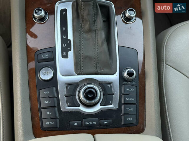 Чорний Ауді Ку 7, об'ємом двигуна 2.97 л та пробігом 289 тис. км за 16400 $, фото 19 на Automoto.ua