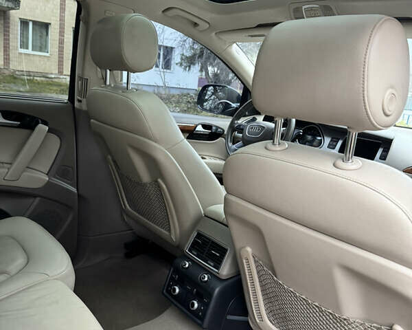 Черный Ауди Ку 7, объемом двигателя 3 л и пробегом 195 тыс. км за 15000 $, фото 18 на Automoto.ua