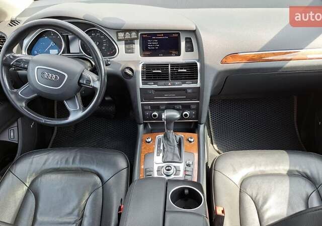 Чорний Ауді Ку 7, об'ємом двигуна 2.97 л та пробігом 182 тис. км за 21300 $, фото 5 на Automoto.ua