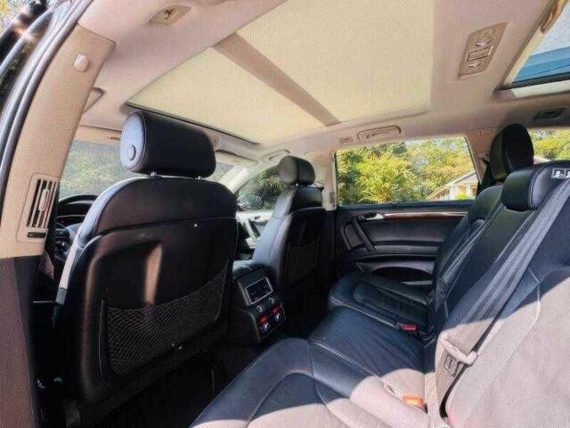 Черный Ауди Ку 7, объемом двигателя 3 л и пробегом 132 тыс. км за 9900 $, фото 10 на Automoto.ua