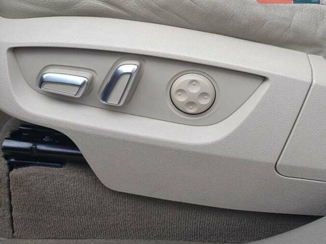 Чорний Ауді Ку 7, об'ємом двигуна 3 л та пробігом 309 тис. км за 18900 $, фото 6 на Automoto.ua