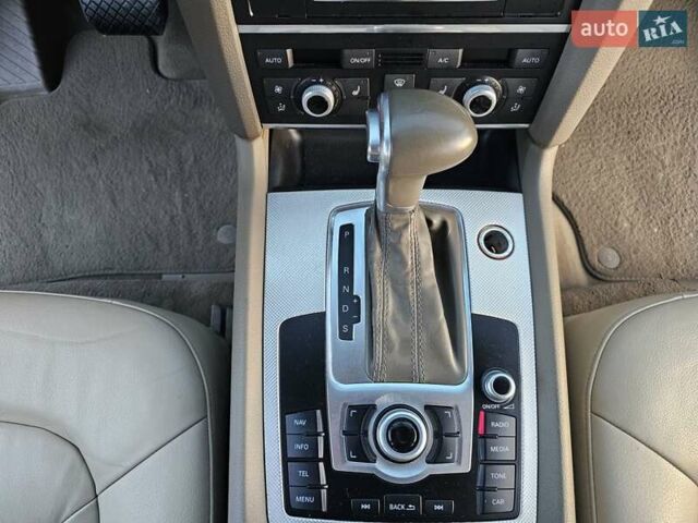 Черный Ауди Ку 7, объемом двигателя 2.97 л и пробегом 221 тыс. км за 21500 $, фото 23 на Automoto.ua