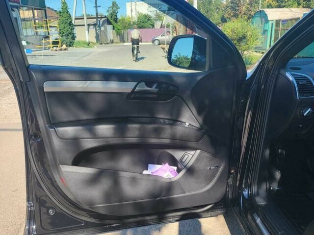 Чорний Ауді Ку 7, об'ємом двигуна 3 л та пробігом 264 тис. км за 15500 $, фото 6 на Automoto.ua