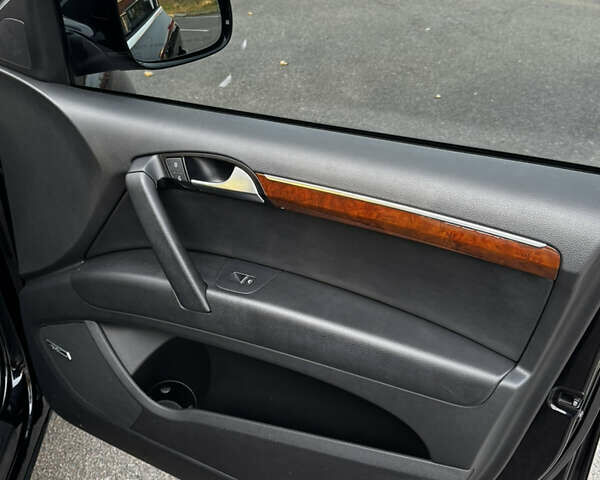 Черный Ауди Ку 7, объемом двигателя 2.97 л и пробегом 317 тыс. км за 16900 $, фото 52 на Automoto.ua