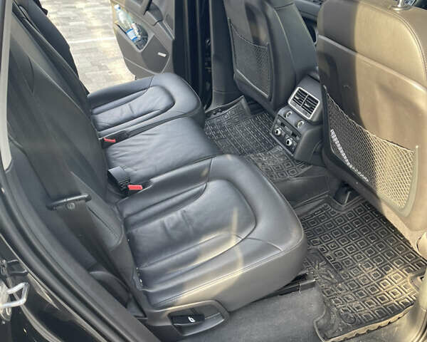 Черный Ауди Ку 7, объемом двигателя 2.97 л и пробегом 240 тыс. км за 19000 $, фото 14 на Automoto.ua