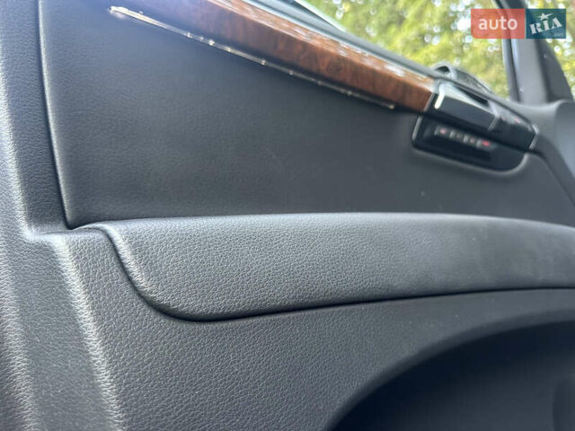 Черный Ауди Ку 7, объемом двигателя 3 л и пробегом 297 тыс. км за 19000 $, фото 26 на Automoto.ua