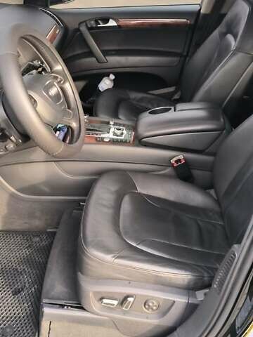 Чорний Ауді Ку 7, об'ємом двигуна 3 л та пробігом 193 тис. км за 15000 $, фото 16 на Automoto.ua