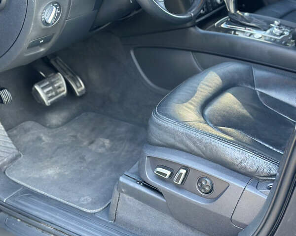 Черный Ауди Ку 7, объемом двигателя 2.97 л и пробегом 272 тыс. км за 23999 $, фото 6 на Automoto.ua