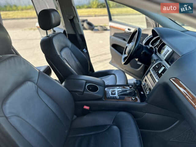 Чорний Ауді Ку 7, об'ємом двигуна 3 л та пробігом 205 тис. км за 16200 $, фото 4 на Automoto.ua