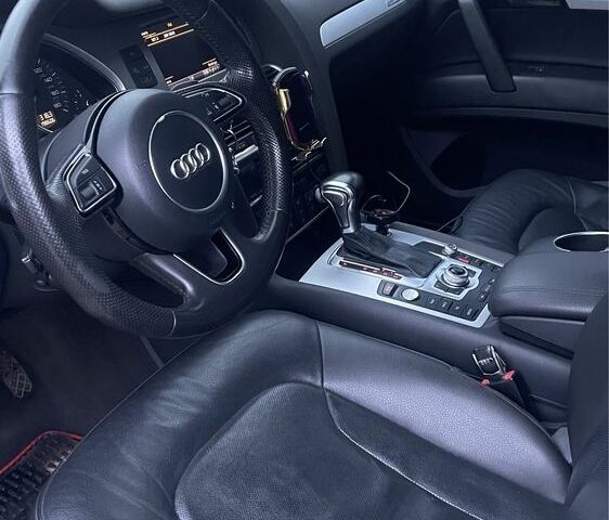 Чорний Ауді Ку 7, об'ємом двигуна 3 л та пробігом 199 тис. км за 19000 $, фото 7 на Automoto.ua