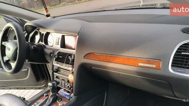 Чорний Ауді Ку 7, об'ємом двигуна 3 л та пробігом 193 тис. км за 15000 $, фото 33 на Automoto.ua