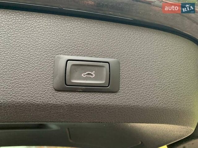 Черный Ауди Ку 7, объемом двигателя 3 л и пробегом 196 тыс. км за 18000 $, фото 21 на Automoto.ua