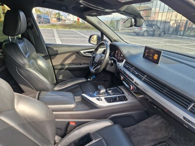 Чорний Ауді Ку 7, об'ємом двигуна 3 л та пробігом 300 тис. км за 35000 $, фото 4 на Automoto.ua