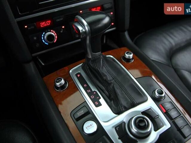 Чорний Ауді Ку 7, об'ємом двигуна 3 л та пробігом 223 тис. км за 16800 $, фото 18 на Automoto.ua