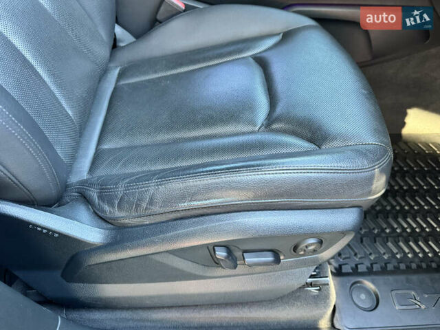 Черный Ауди Ку 7, объемом двигателя 2.97 л и пробегом 260 тыс. км за 34000 $, фото 67 на Automoto.ua