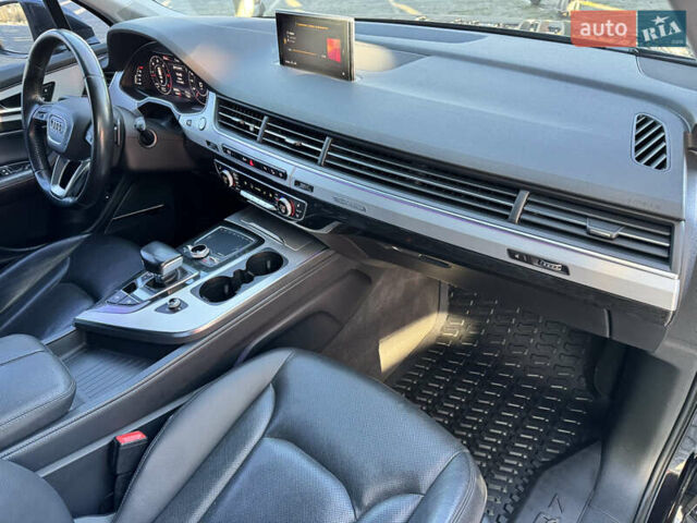 Черный Ауди Ку 7, объемом двигателя 2.97 л и пробегом 260 тыс. км за 34000 $, фото 68 на Automoto.ua