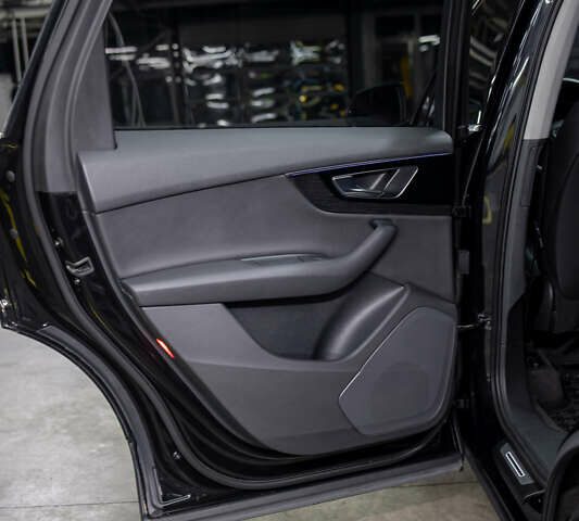 Чорний Ауді Ку 7, об'ємом двигуна 3 л та пробігом 275 тис. км за 34900 $, фото 59 на Automoto.ua