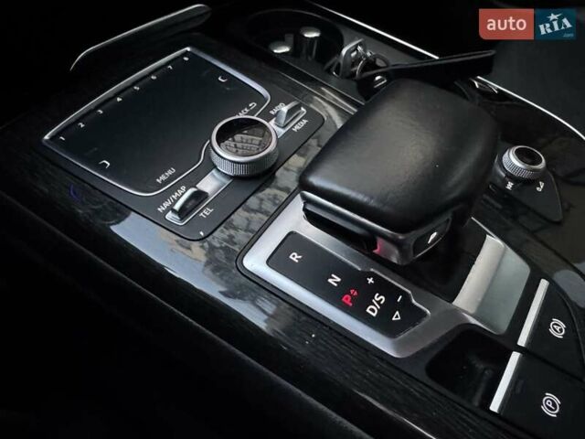 Ауди Ку 7 2015 в Хмельницком на Automoto.ua Черный Ауди Ку 7, объемом двигателя 2.97 л и пробегом 225 тыс. км за 33500 $, фото 22 на Automoto.ua