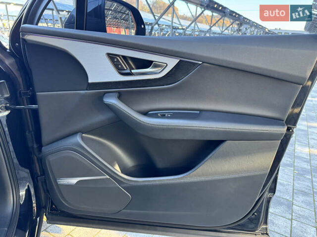 Черный Ауди Ку 7, объемом двигателя 2.97 л и пробегом 260 тыс. км за 34000 $, фото 64 на Automoto.ua