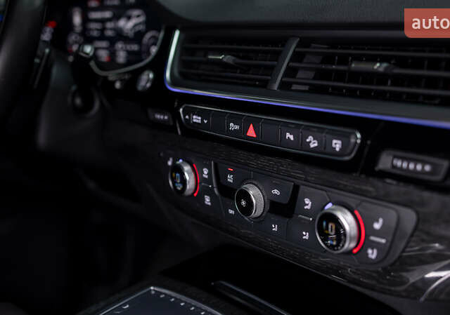 Чорний Ауді Ку 7, об'ємом двигуна 3 л та пробігом 275 тис. км за 34900 $, фото 33 на Automoto.ua