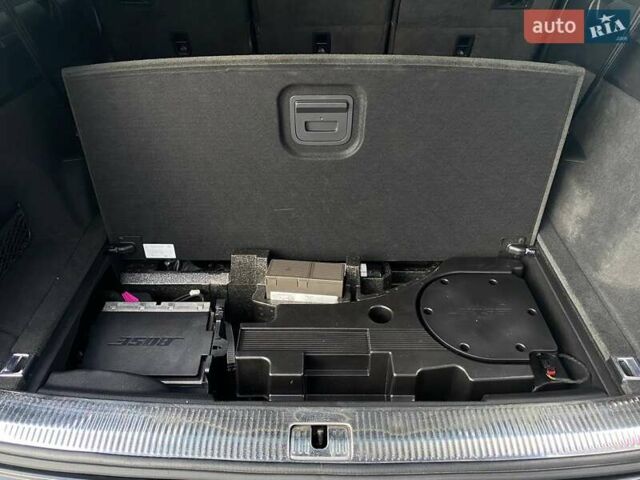 Черный Ауди Ку 7, объемом двигателя 3 л и пробегом 194 тыс. км за 26500 $, фото 26 на Automoto.ua