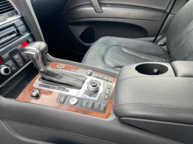 Черный Ауди Ку 7, объемом двигателя 3 л и пробегом 120 тыс. км за 14150 $, фото 13 на Automoto.ua