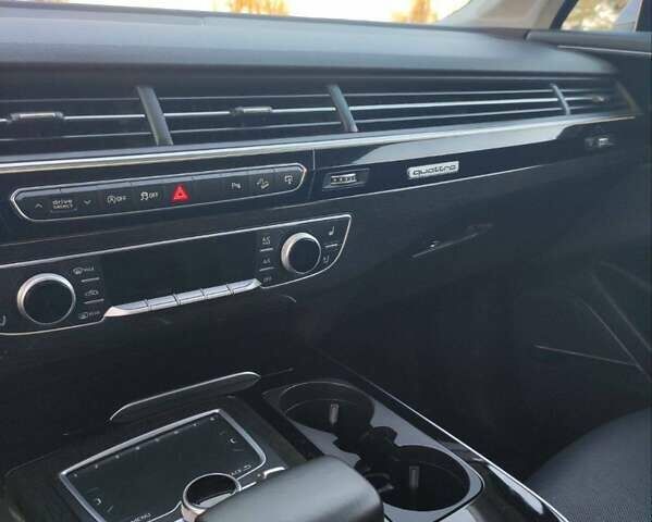 Чорний Ауді Ку 7, об'ємом двигуна 3 л та пробігом 140 тис. км за 28500 $, фото 2 на Automoto.ua