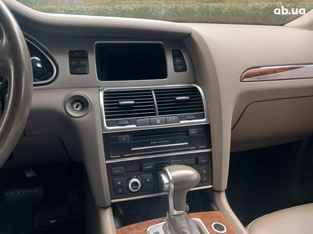 Чорний Ауді Ку 7, об'ємом двигуна 3 л та пробігом 214 тис. км за 16490 $, фото 9 на Automoto.ua