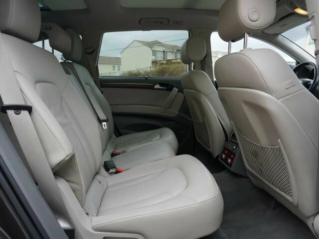 Черный Ауди Ку 7, объемом двигателя 3 л и пробегом 75 тыс. км за 6300 $, фото 12 на Automoto.ua