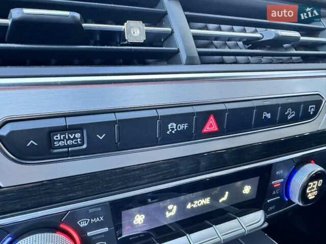 Черный Ауди Ку 7, объемом двигателя 2.97 л и пробегом 260 тыс. км за 34000 $, фото 52 на Automoto.ua