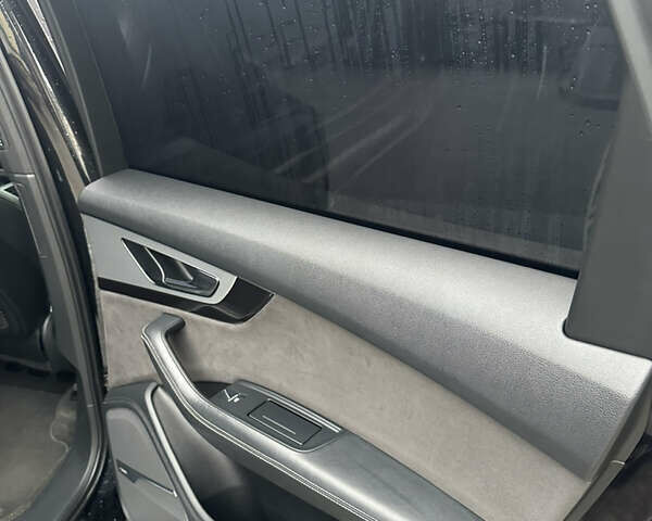 Чорний Ауді Ку 7, об'ємом двигуна 2.97 л та пробігом 317 тис. км за 35000 $, фото 6 на Automoto.ua