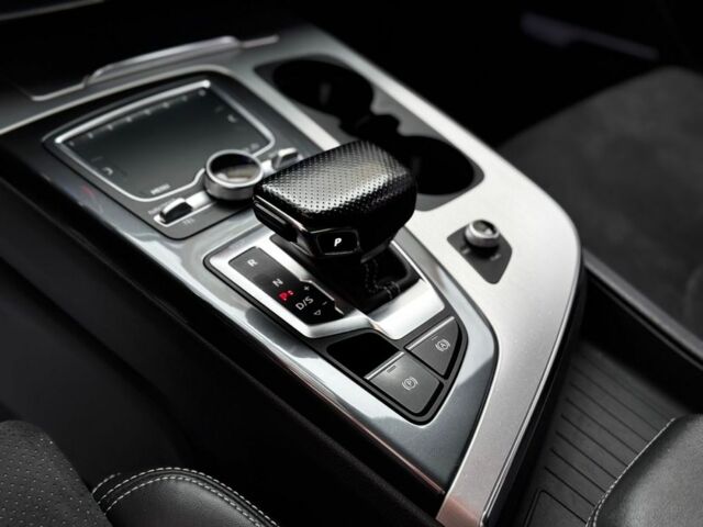 Черный Ауди Ку 7, объемом двигателя 3 л и пробегом 237 тыс. км за 34900 $, фото 16 на Automoto.ua