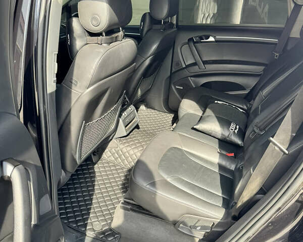 Черный Ауди Ку 7, объемом двигателя 2.97 л и пробегом 210 тыс. км за 25000 $, фото 4 на Automoto.ua