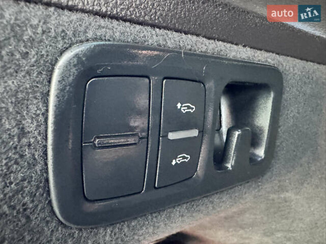 Черный Ауди Ку 7, объемом двигателя 2.97 л и пробегом 260 тыс. км за 34000 $, фото 85 на Automoto.ua