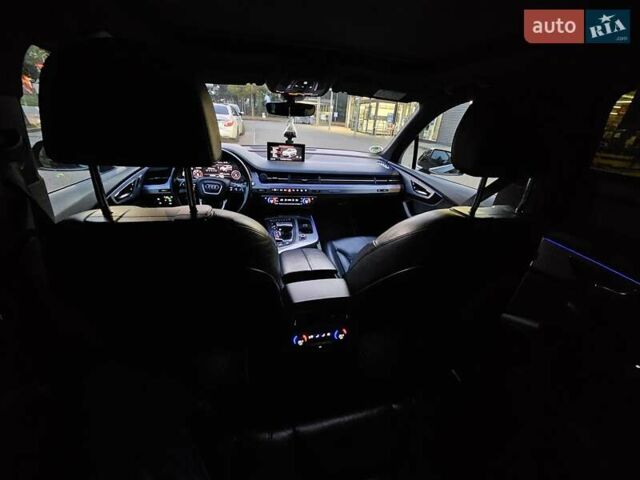 Черный Ауди Ку 7, объемом двигателя 3 л и пробегом 316 тыс. км за 31000 $, фото 13 на Automoto.ua