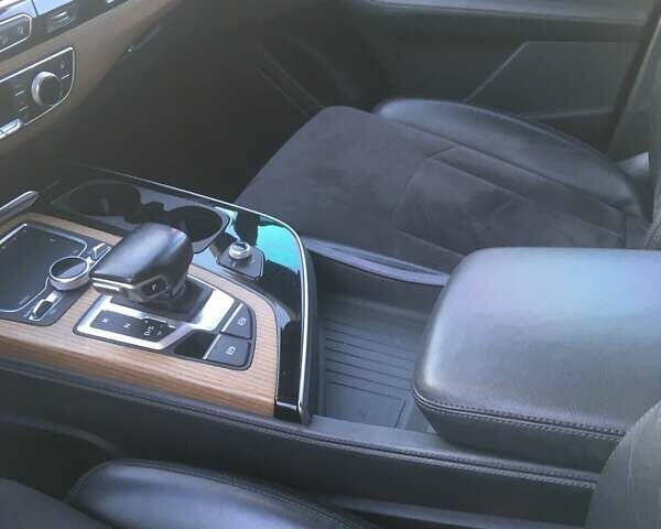 Черный Ауди Ку 7, объемом двигателя 3 л и пробегом 284 тыс. км за 26744 $, фото 15 на Automoto.ua