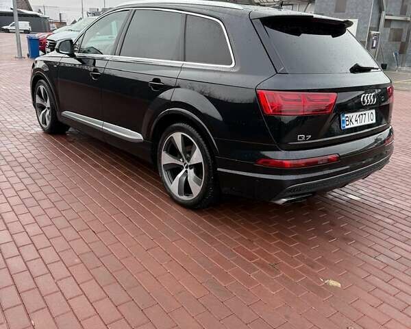 Черный Ауди Ку 7, объемом двигателя 3 л и пробегом 316 тыс. км за 31000 $, фото 6 на Automoto.ua