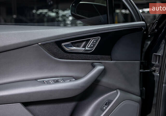 Чорний Ауді Ку 7, об'ємом двигуна 3 л та пробігом 275 тис. км за 34900 $, фото 74 на Automoto.ua