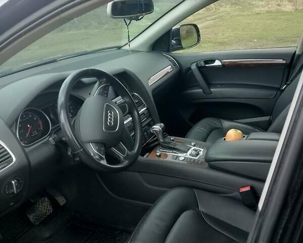 Черный Ауди Ку 7, объемом двигателя 3 л и пробегом 110 тыс. км за 18000 $, фото 6 на Automoto.ua