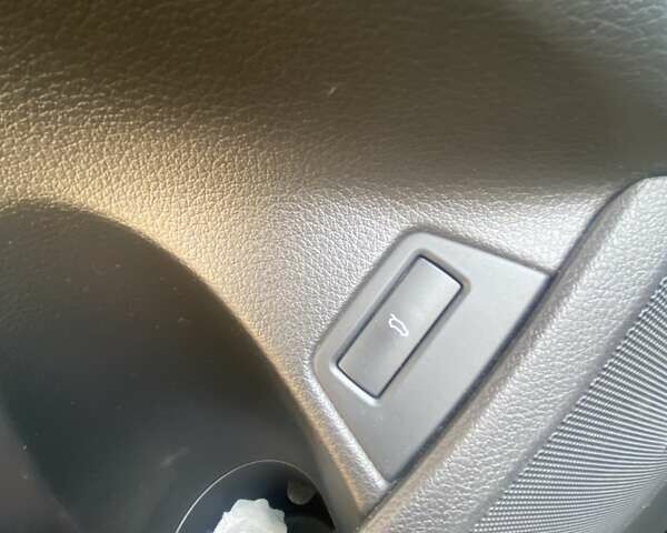 Чорний Ауді Ку 7, об'ємом двигуна 3 л та пробігом 320 тис. км за 16000 $, фото 15 на Automoto.ua