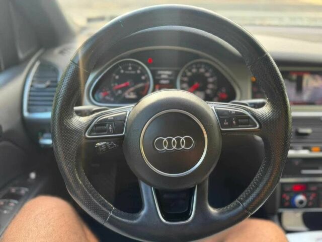 Ауді Ку 7 2015 у Чернігові на Automoto.ua Чорний Ауді Ку 7, об'ємом двигуна 3 л та пробігом 71 тис. км за 11000 $, фото 9 на Automoto.ua