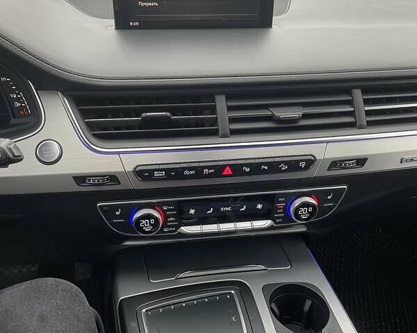 Чорний Ауді Ку 7, об'ємом двигуна 2.97 л та пробігом 188 тис. км за 40000 $, фото 17 на Automoto.ua