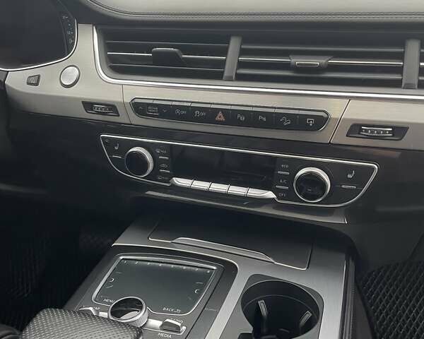 Чорний Ауді Ку 7, об'ємом двигуна 2.97 л та пробігом 188 тис. км за 40000 $, фото 14 на Automoto.ua