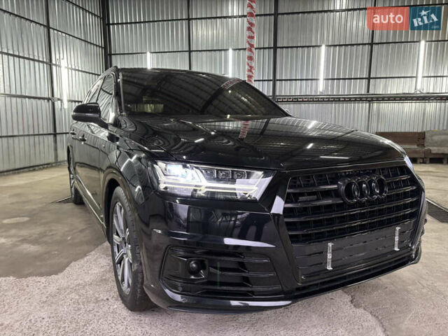 Чорний Ауді Ку 7, об'ємом двигуна 3 л та пробігом 148 тис. км за 35999 $, фото 2 на Automoto.ua