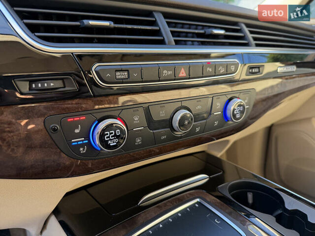 Черный Ауди Ку 7, объемом двигателя 3 л и пробегом 269 тыс. км за 28999 $, фото 50 на Automoto.ua